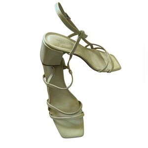 MARC FISHER Pastel Green Strappy Sandals Size 7.5
